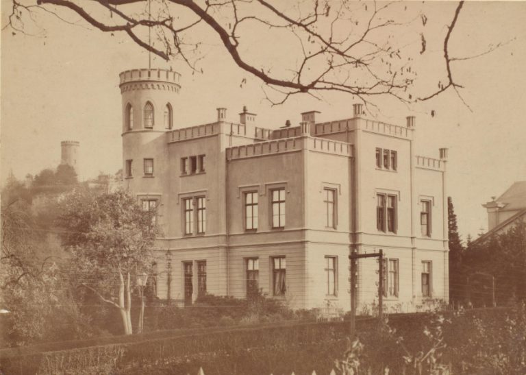 Villa Delius, um 1903.