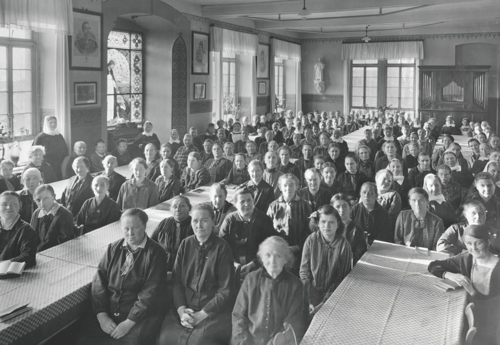 Speisesaal im Pflegehaus Groß-Bethel, 1931.